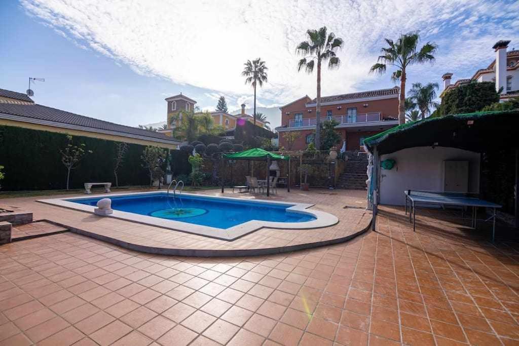 lujosa villa en Alhaurin de la Torre 7 dormitorios Exterior foto